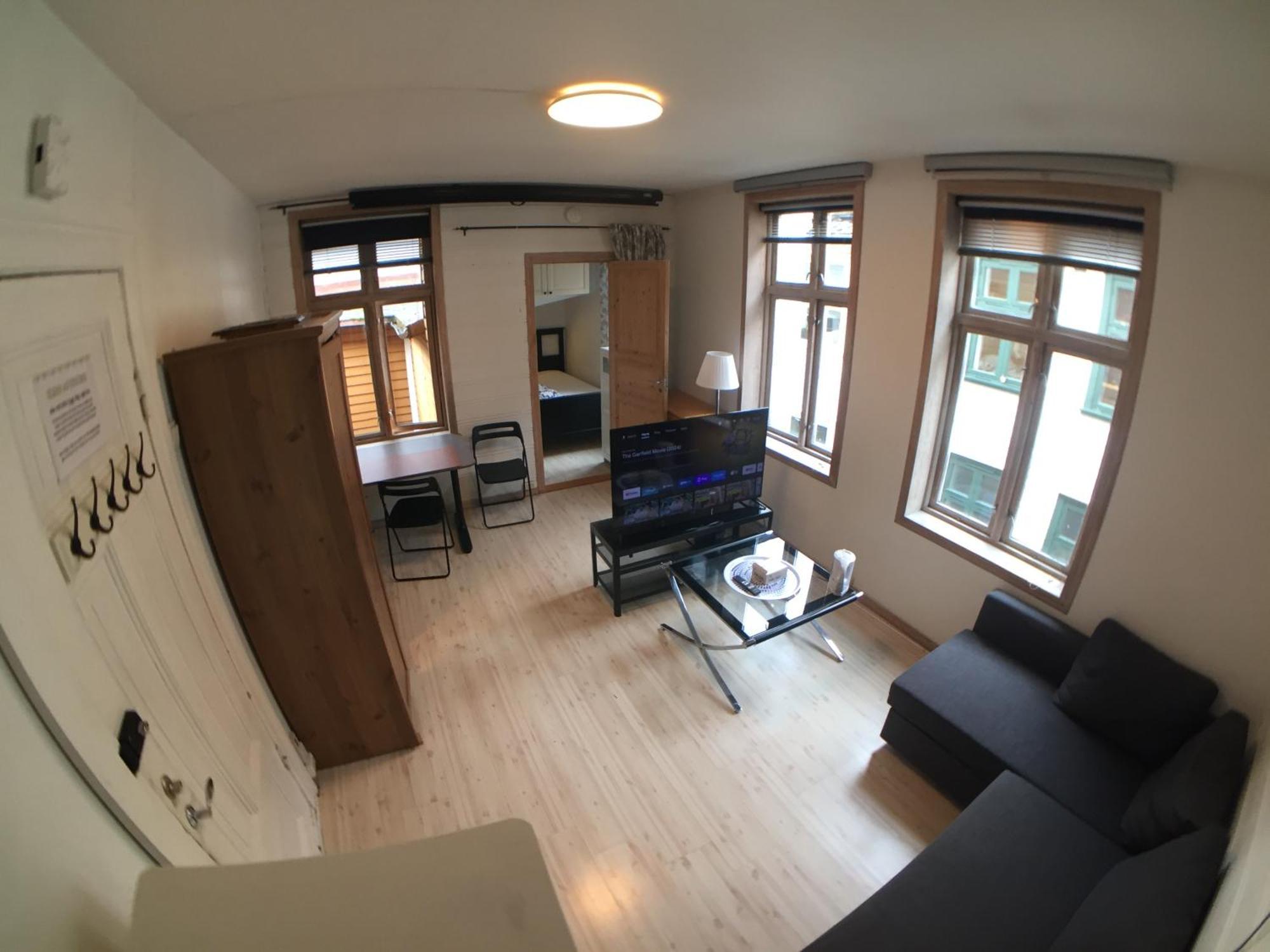 A Double - Not A Complete - Perfect Location For Exploring The By Walking Privatunterkunft *